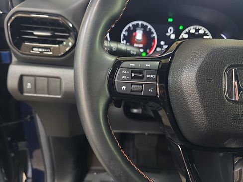 Used 2025 Honda Pilot Sport image 26