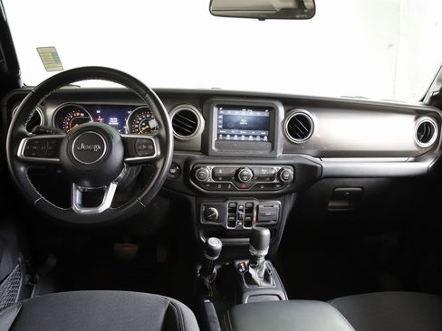 Used 2021 Jeep Wrangler Unlimited Sahara image 11