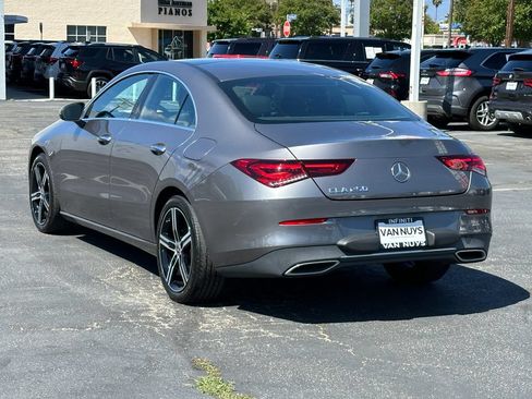 Used 2023 Mercedes-Benz CLA 250 image 4