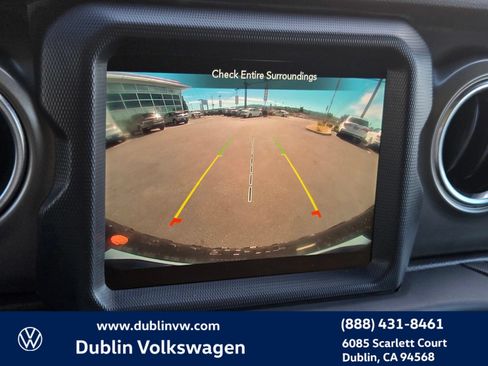 Used 2023 Jeep Wrangler Unlimited Rubicon 4xe AWD/4WD image 16