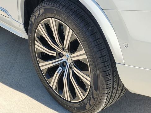 Used 2025 Volvo XC90 B6 Plus w/ Protection Package Premier AWD/4WD image 8