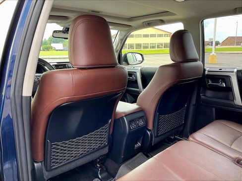 Used 2022 Toyota 4Runner Limited AWD/4WD image 27