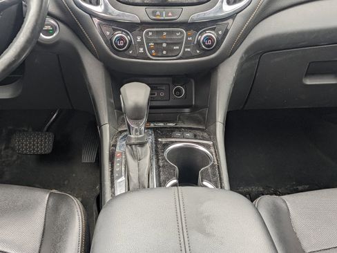 Used 2022 Chevrolet Equinox Premier image 20