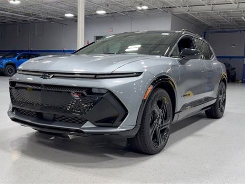 New 2026 Chevrolet Equinox EV RS image 16