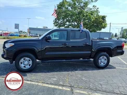 Used 2023 Toyota Tacoma SR AWD/4WD image 4
