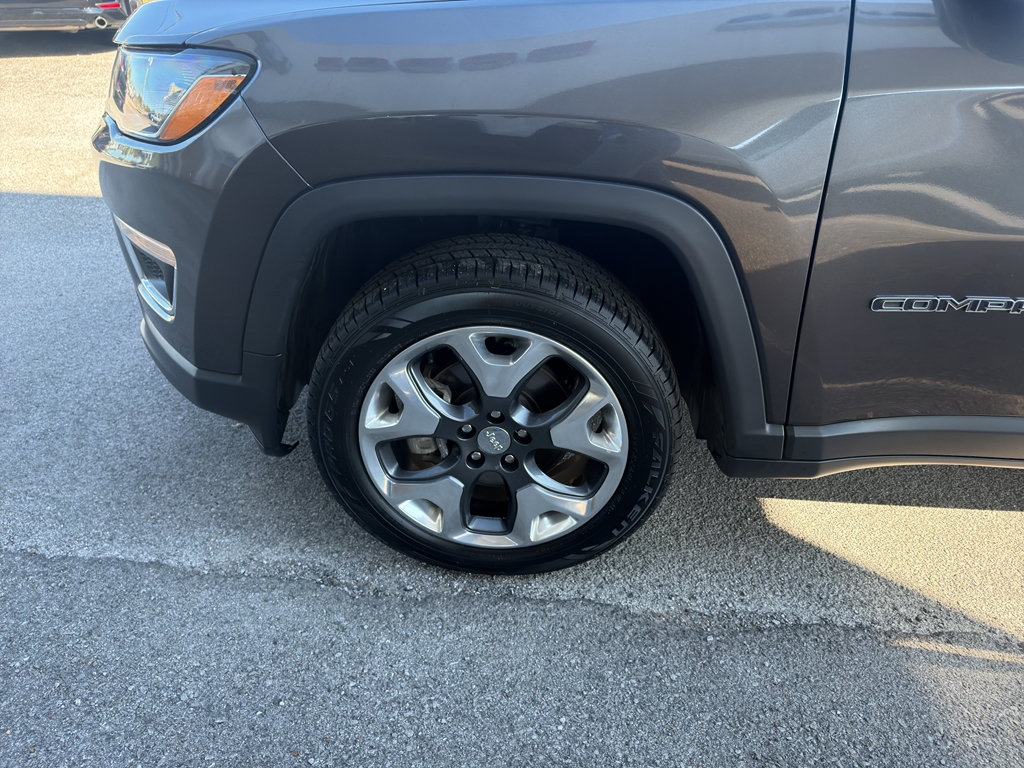 Used 2019 Jeep Compass Limited AWD/4WD image 31