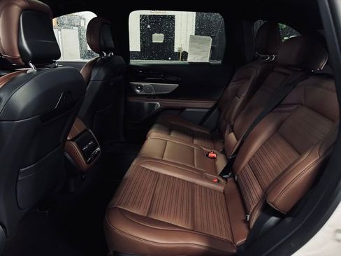 New 2026 Lincoln Nautilus Reserve w/ Jet Appearance Package image 18