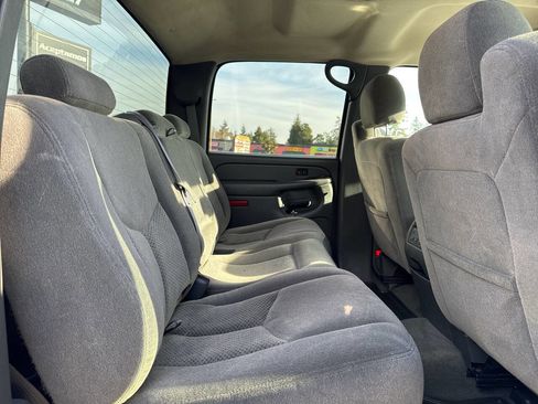 Used 2006 Chevrolet Silverado 1500 LT w/ Light Duty Power Package image 19