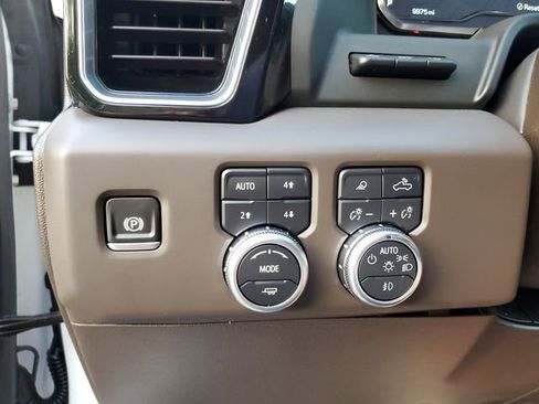 Used 2024 GMC Sierra 1500 Denali w/ Denali Reserve Package image 30