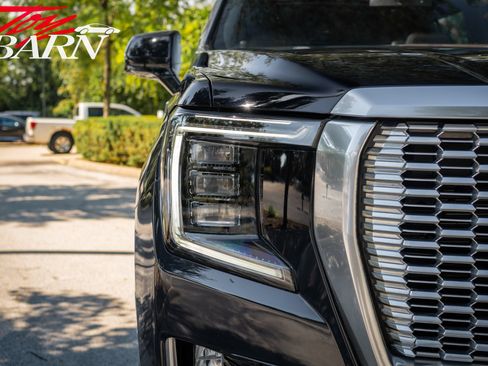 Used 2021 GMC Yukon Denali AWD/4WD image 8