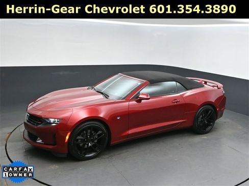 Used 2023 Chevrolet Camaro LT w/ RS Package image 25