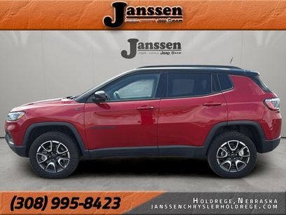 Used 2025 Jeep Compass Trailhawk