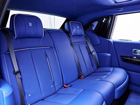 Used 2024 Rolls-Royce Phantom Sedan w/ The Phantom Package RWD image 65