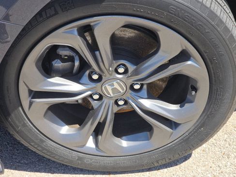 Used 2023 Honda Accord EX image 3