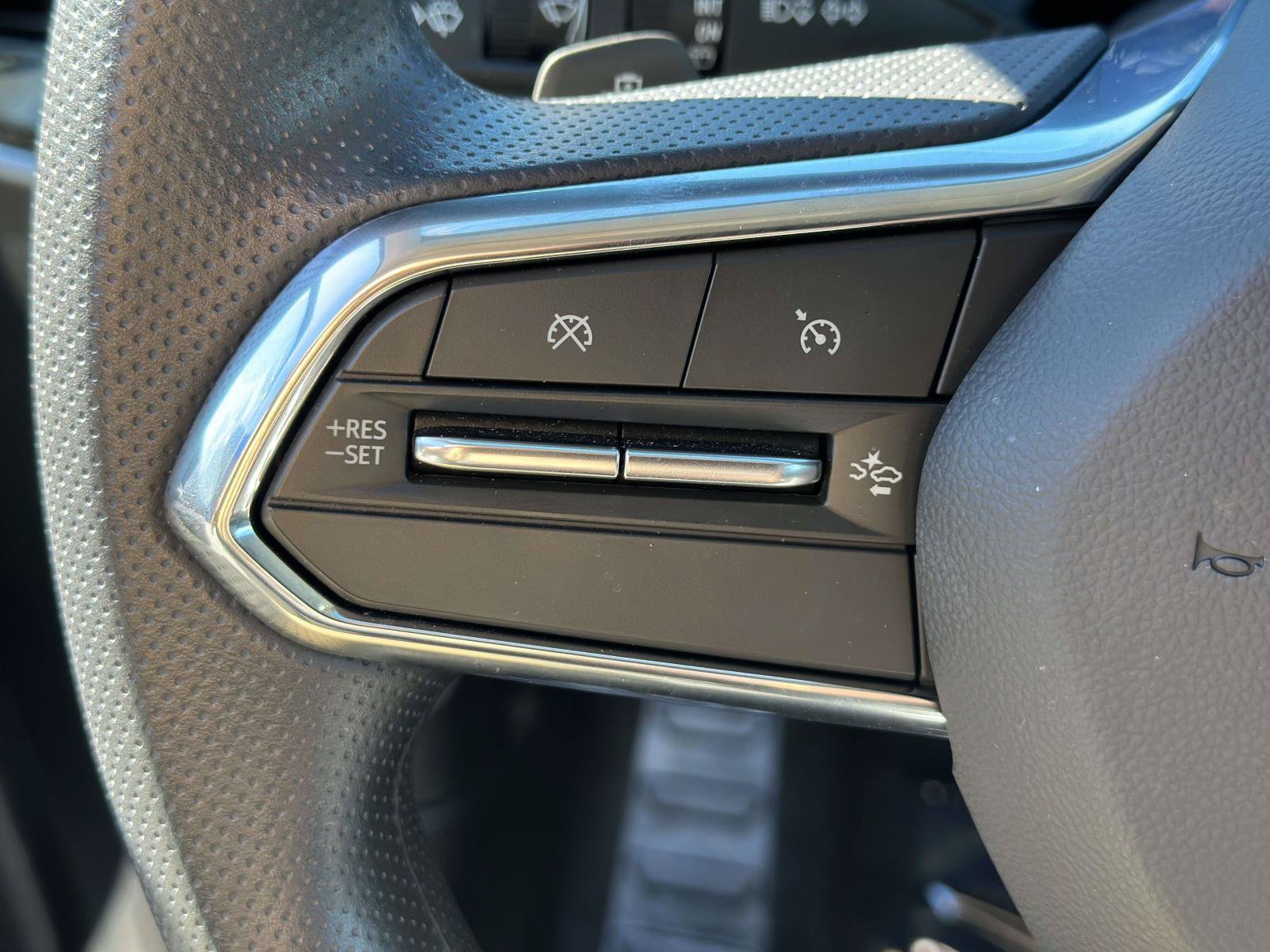 Used 2024 Honda Prologue EX image 17
