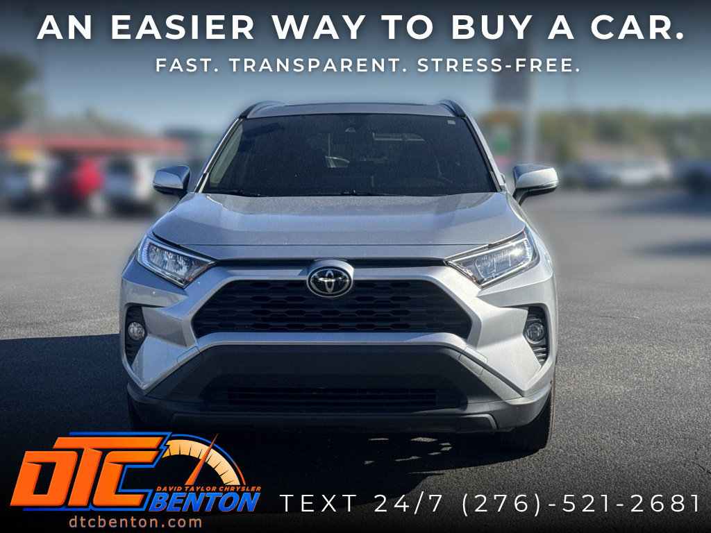 Used 2021 Toyota RAV4 XLE Premium FWD image 6