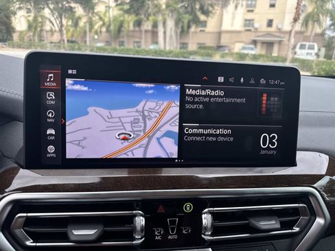 Used 2024 BMW X4 M40i image 22