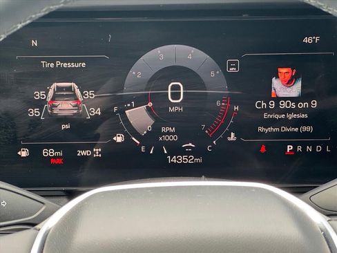 Used 2025 GMC Terrain Elevation image 9