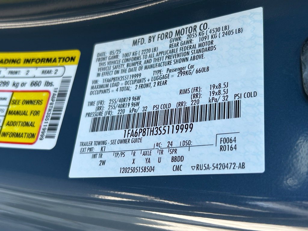 Used 2025 Ford Mustang Coupe RWD image 40