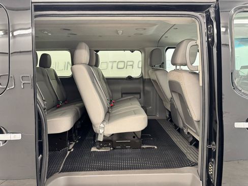 Used 2014 Nissan NV 3500 SV w/ Technology Package RWD image 15