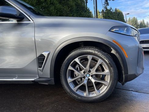 Used 2025 BMW X5 xDrive40i image 2