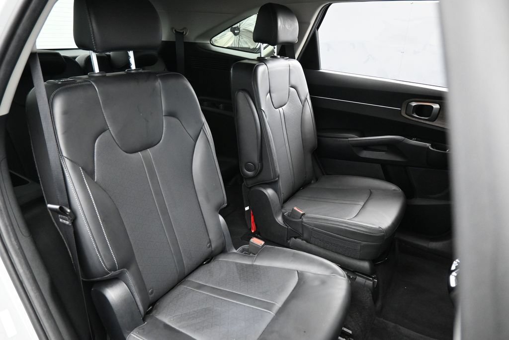Used 2023 Kia Sorento EX FWD image 46