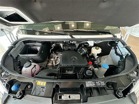 New 2025 Mercedes-Benz Sprinter 2500 image 28