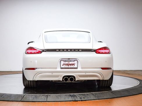 Used 2025 Porsche 718 Cayman image 7