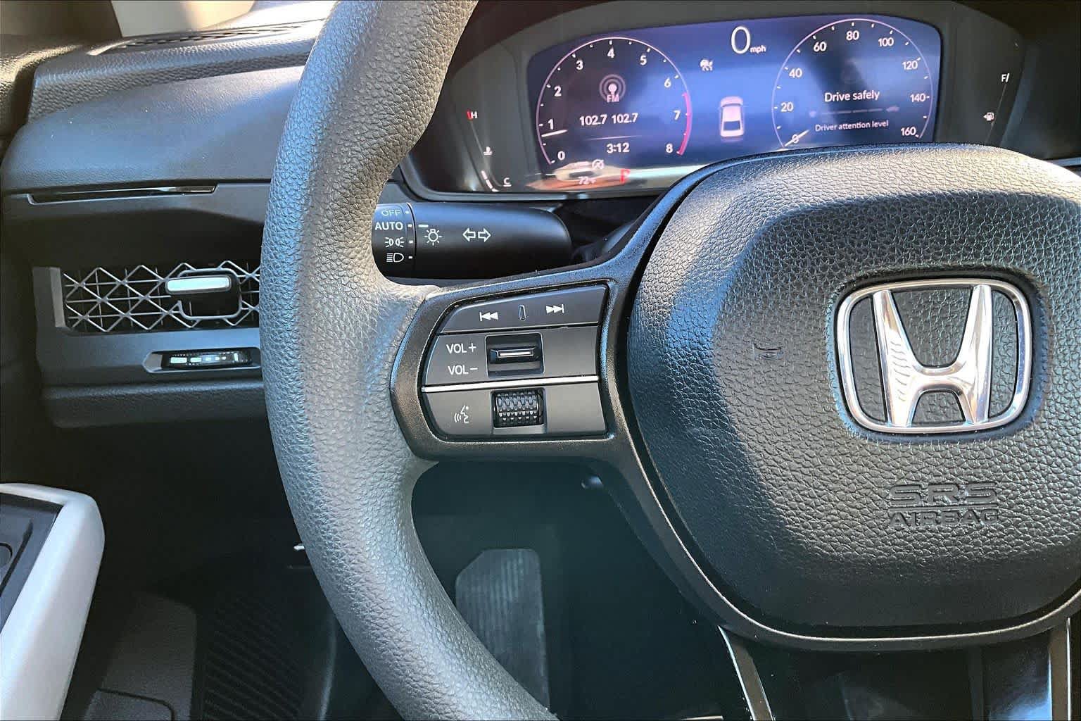 Used 2023 Honda Accord EX image 23