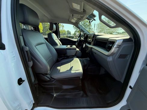 Used 2023 Ford F250 XL w/ XL Chrome Package AWD/4WD image 19