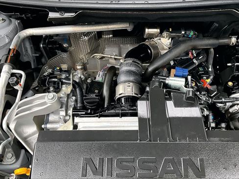 Used 2026 Nissan Rogue SV w/ Cold Weather Package AWD/4WD image 32