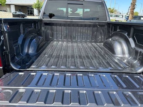 New 2026 RAM 1500 Laramie AWD/4WD image 19