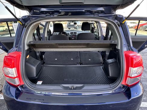 Used 2014 Scion xD image 8