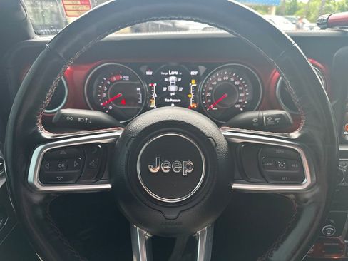 Used 2021 Jeep Gladiator Rubicon AWD/4WD image 25