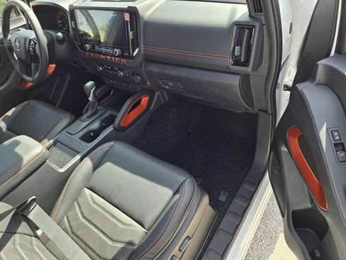 New 2026 Nissan Frontier Pro-X RWD image 8