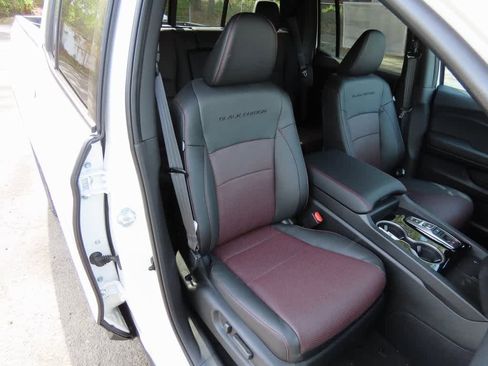 New 2026 Honda Ridgeline Black Edition image 16