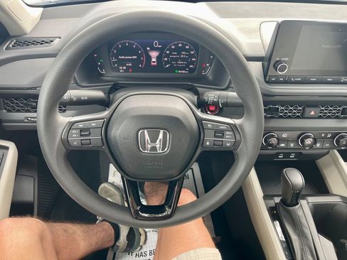 Used 2025 Honda Accord LX image 12