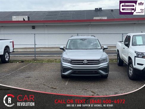 Used 2024 Volkswagen Tiguan S image 22