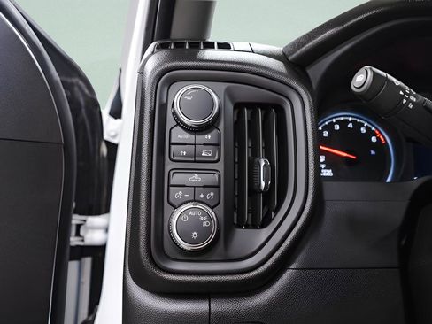 Used 2024 GMC Sierra 1500 Pro w/ Graphite Edition AWD/4WD image 18