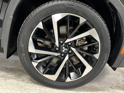 Used 2022 Mitsubishi Outlander ES image 25