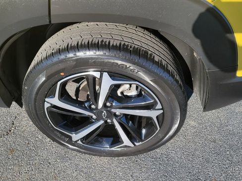 Used 2023 Chevrolet TrailBlazer RS w/ Sun and Liftgate Package AWD/4WD image 8