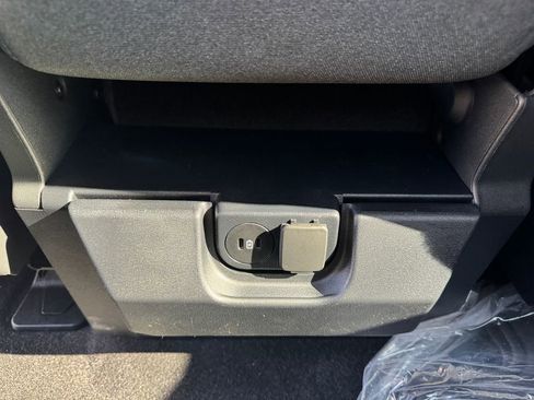 New 2026 Ford F150 XLT w/ Equipment Group 301A Base image 40