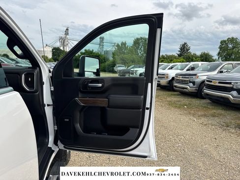 Used 2022 Chevrolet Silverado 3500 High Country w/ Z71 Off-Road Package AWD/4WD image 51