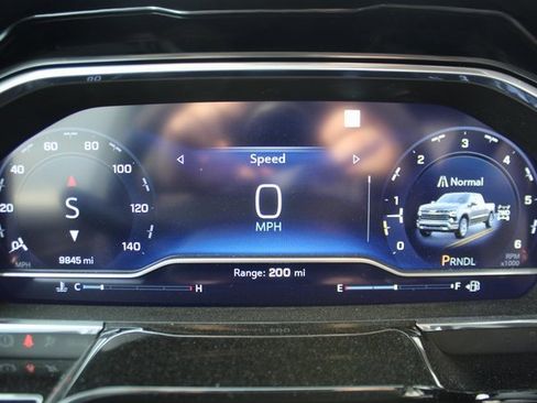 Used 2022 Chevrolet Silverado 1500 LT image 17