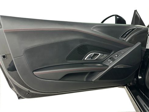 Used 2017 Audi R8 V10 image 20