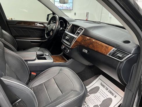 Used 2014 Mercedes-Benz GL 550 4MATIC image 65