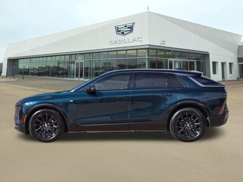 Used 2024 Cadillac Lyriq Sport RWD image 3