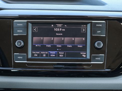 Used 2024 Volkswagen Taos S image 15