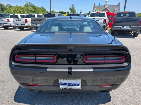 Used 2019 Dodge Challenger SRT Hellcat Redeye RWD image 4
