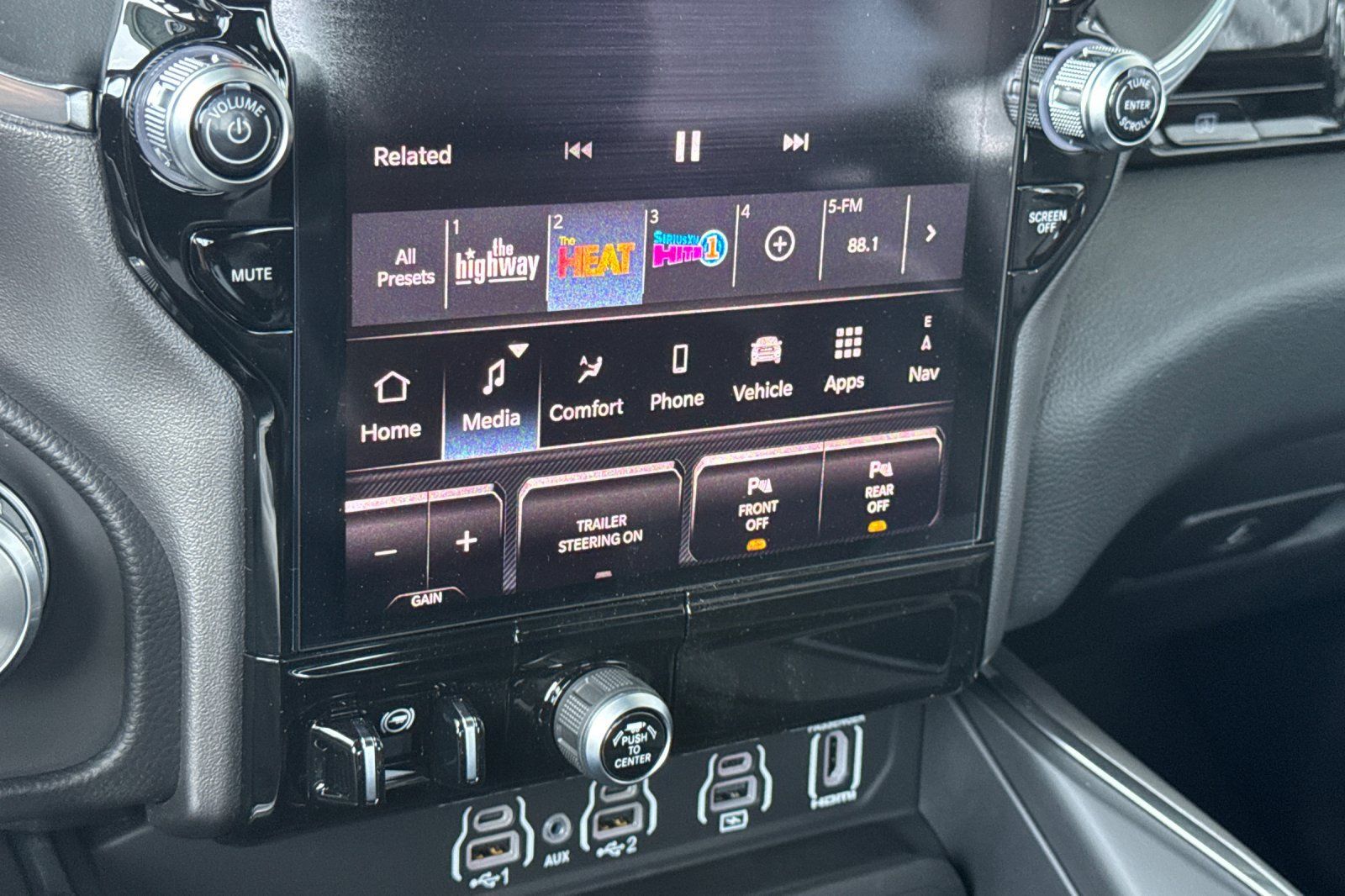 New 2026 RAM 1500 Laramie w/ Night Edition AWD/4WD image 19
